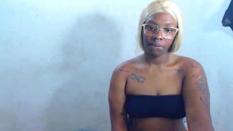 Snapshot of ebony_chayna chatting on 12.22.24 chayna smith online show from 12.22.24