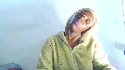 Snapshot of ebony_chayna chatting on 12.24.24 chayna smith online show from 12.24.24