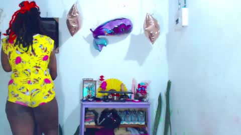 Snapshot of ebony_chayna chatting on 02.09.25 chayna smith online show from 02.09.25