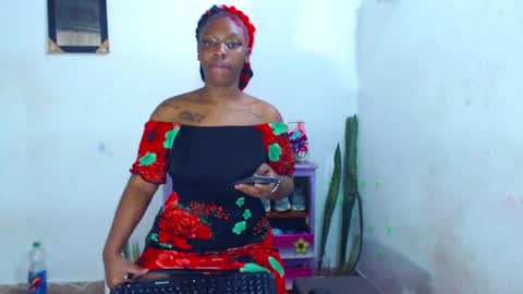 Snapshot of ebony_chayna chatting on 02.12.25 chayna smith online show from 02.12.25