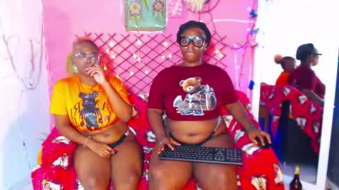 Snapshot of ebony_chayna chatting on 06.18.26 chayna smith online show from 06.18.26