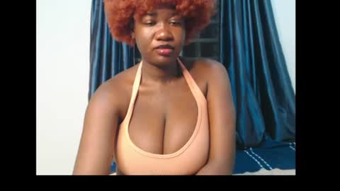 Snapshot of ebony_cum417533 chatting on 07.08.26 Ann online show from 07.08.26