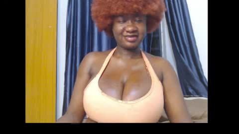 Snapshot of ebony_cum417533 chatting on 07.18.26 Ann online show from 07.18.26