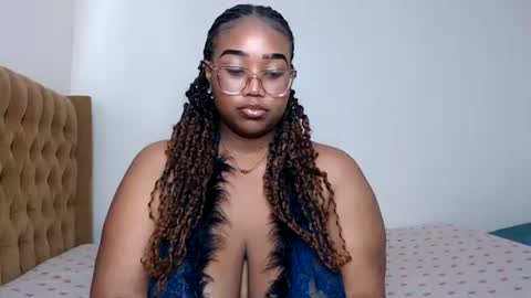 Snapshot of ebony_doll5 chatting on 08.05.26 ebony_doll5 online show from 08.05.26