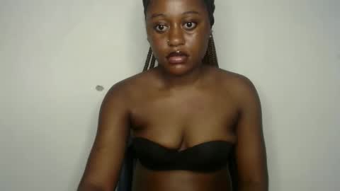 Ella online show from 09.09.25
