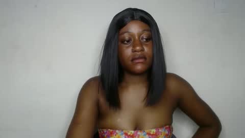 Ella online show from 09.21.25