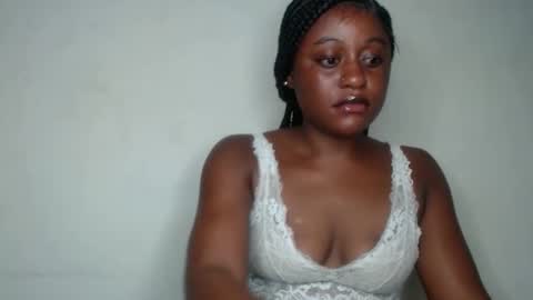Ella online show from 09.22.25
