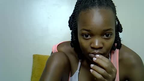 Snapshot of ebony_j chatting on 05.12.26 ebony_j online show from 05.12.26