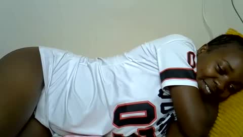 Snapshot of ebony_j chatting on 05.27.26 ebony_j online show from 05.27.26