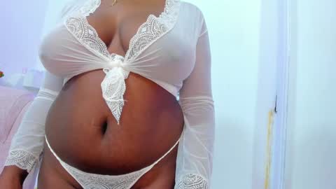 ebony_katterin online show from 12.24.24