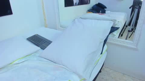 ebony_katterin online show from 12.30.24