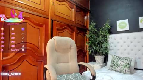 ebony_katterin online show from 11.15.25