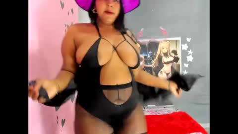 ebony_luna1 online show from 10.31.25