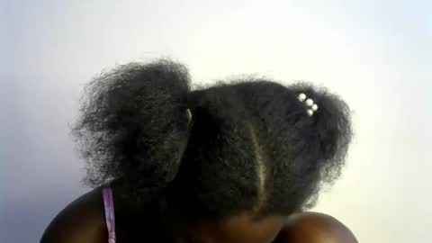 Snapshot of ebony_lynne chatting on 04.29.26 ebony_lynne online show from 04.29.26