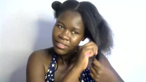 Snapshot of ebony_lynne chatting on 04.30.26 ebony_lynne online show from 04.30.26