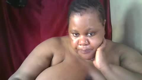 Snapshot of ebony_magixs chatting on 11.04.25 ebony_magixs online show from 11.04.25