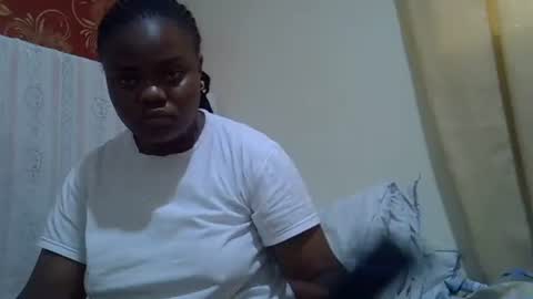 Snapshot of ebony_maria chatting on 09.15.25 ebony_maria online show from 09.15.25