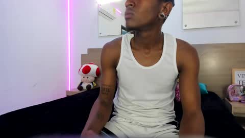 ebony_n_blonde online show from 03.25.26