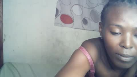 Snapshot of ebony_phoenix12 chatting on 10.09.25 ebony_phoenix12 online show from 10.09.25