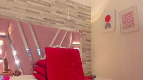 Snapshot of ebony_priincess chatting on 10.30.25 Valery online show from 10.30.25