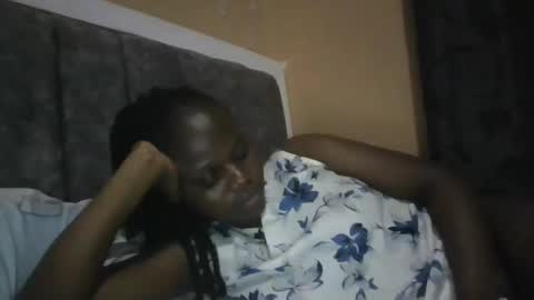 Snapshot of ebony_tasha chatting on 02.01.26 tasha online show from 02.01.26