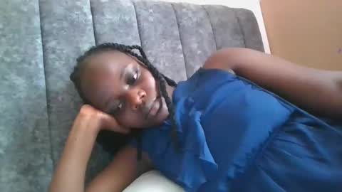 Snapshot of ebony_tasha chatting on 02.18.26 tasha online show from 02.18.26