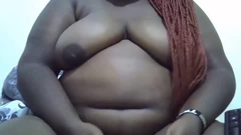 Snapshot of ebonybbw_3 chatting on 09.28.25 Sweet gul online show from 09.28.25