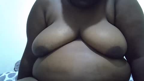 Snapshot of ebonybbw_3 chatting on 10.11.25 Sweet gul online show from 10.11.25