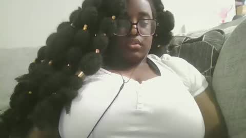 Snapshot of ebonybigtitqueen1 chatting on 10.18.25 ebonybigtitqueen1 online show from 10.18.25