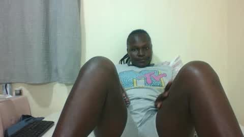 Snapshot of ebonyblack28 chatting on 09.15.25 MELVINE online show from 09.15.25