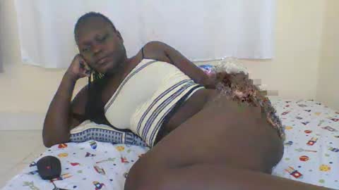 Snapshot of ebonyblack28 chatting on 10.02.25 MELVINE online show from 10.02.25