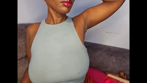 Ebony Melanie online show from 09.28.25