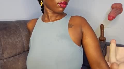 Ebony Melanie online show from 01.12.26