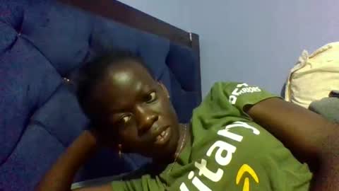 Snapshot of ebonydol2 chatting on 02.25.25 ebonydol2 online show from 02.25.25