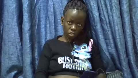 Snapshot of ebonydol2 chatting on 03.06.25 ebonydol2 online show from 03.06.25