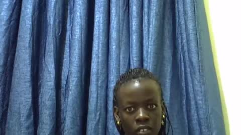 Snapshot of ebonydol2 chatting on 03.12.25 ebonydol2 online show from 03.12.25