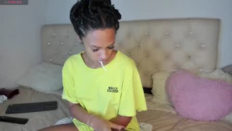 Snapshot of ebonygoddes03 chatting on 07.15.26 Queen Ebony online show from 07.15.26