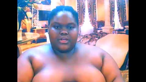 ebonyhotbuns4u2luv online show from 01.12.26