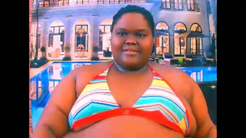 Snapshot of ebonyhotbuns4u2luv chatting on 06.03.26 ebonyhotbuns4u2luv online show from 06.03.26