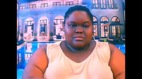 Snapshot of ebonyhotbuns4u2luv chatting on 06.15.26 ebonyhotbuns4u2luv online show from 06.15.26