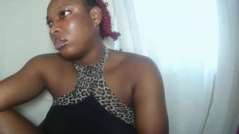 Snapshot of ebonykissxx chatting on 11.11.25 ebonykissxx online show from 11.11.25