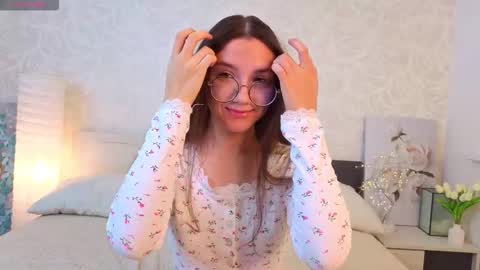 Milly online show from 10.21.25