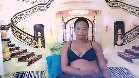 Snapshot of ebonyseductionz chatting on 12.23.24 Zammy online show from 12.23.24