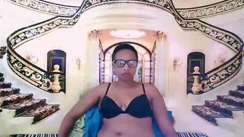 Snapshot of ebonyseductionz chatting on 12.23.24 Zammy online show from 12.23.24