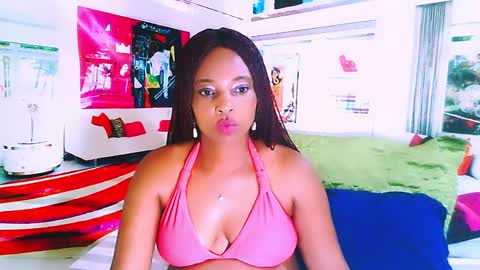 Snapshot of ebonyseductionz chatting on 01.25.25 Zammy online show from 01.25.25