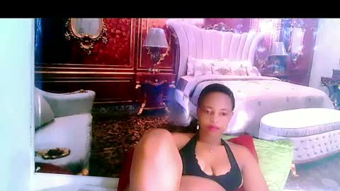 Snapshot of ebonyseductionz chatting on 01.28.25 Zammy online show from 01.28.25