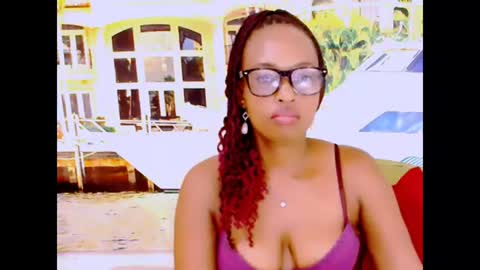 Snapshot of ebonyseductionz chatting on 02.11.25 Zammy online show from 02.11.25