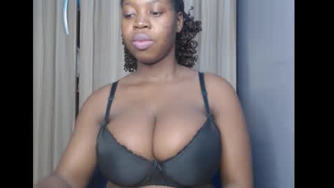 Snapshot of ebonyx_dripqueen chatting on 02.06.26 Loveth online show from 02.06.26