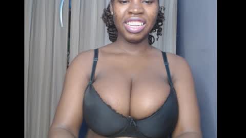 Snapshot of ebonyx_dripqueen chatting on 02.08.26 Loveth online show from 02.08.26