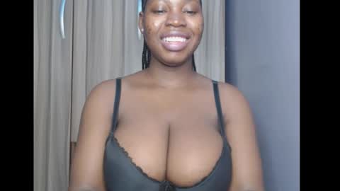 Snapshot of ebonyx_dripqueen chatting on 02.16.26 Loveth online show from 02.16.26